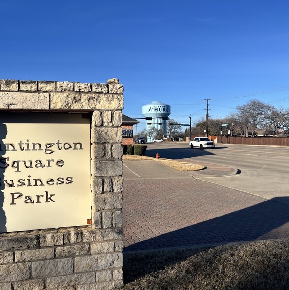 More Photos Of 9292 Huntington Sq, North Richland Hills Loft Creative Space For Lease