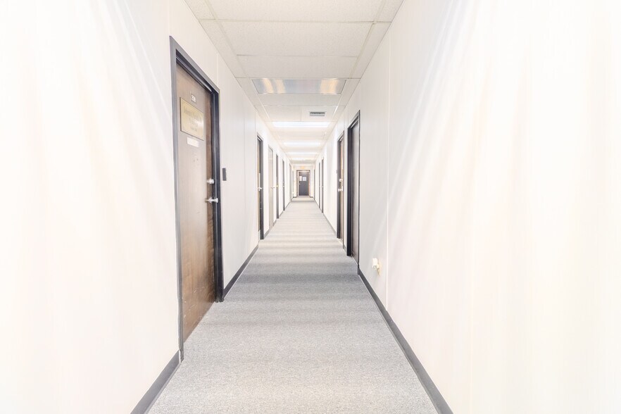 More Photos Of 346 Freeport Rd, New Kensington Medical For Lease