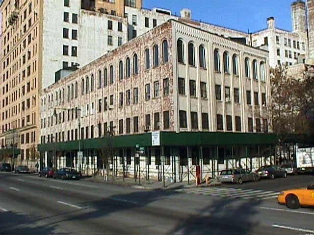 More Photos Of 55 Bethune St, New York Specialty For Lease