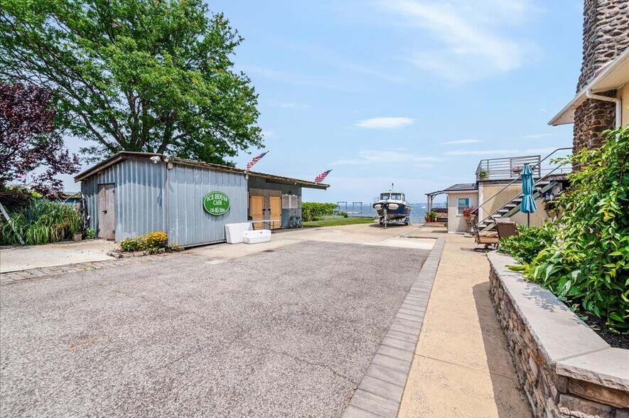 More Photos Of 720 Clarence Ave, Bronx Multifamily For Sale