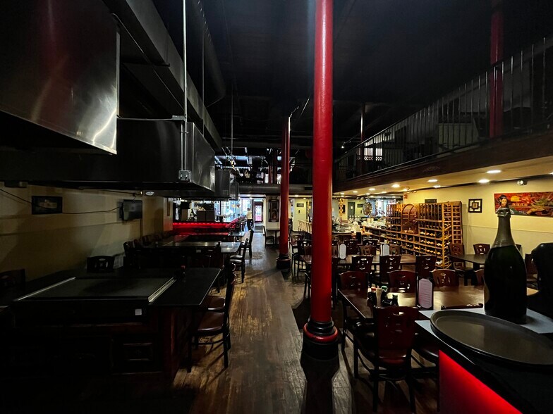 More Photos Of 1293 W 9th St, Cleveland Restaurant For Sale