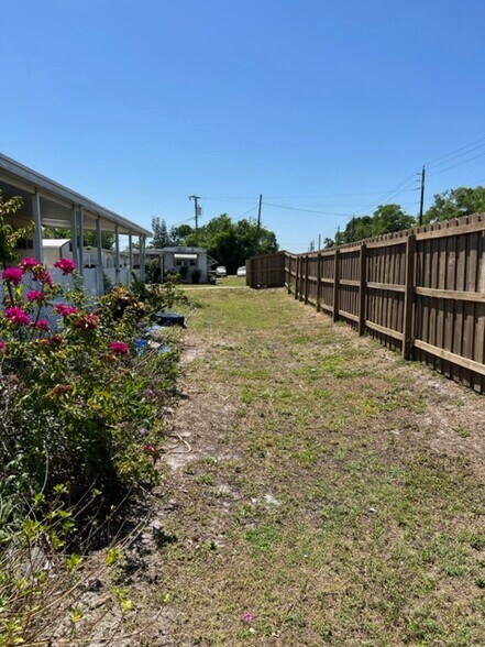 More Photos Of 7650 Hwy 78 W, Okeechobee Manufactured Housing Mobile Home Park For Sale
