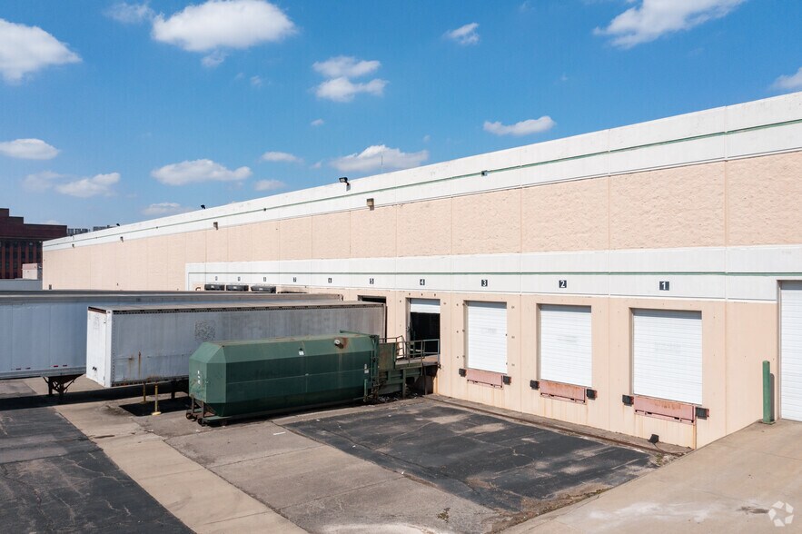 More Photos Of 1441 Western Ave, Cincinnati Manufacturing For Lease