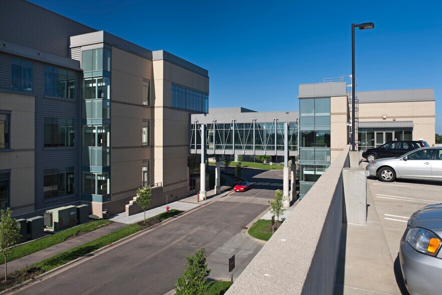 More Photos Of 13675 Technology Dr, Eden Prairie Unknown For Lease