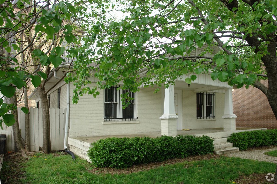 More Photos Of 49 Music Sq E, Nashville Office For Lease