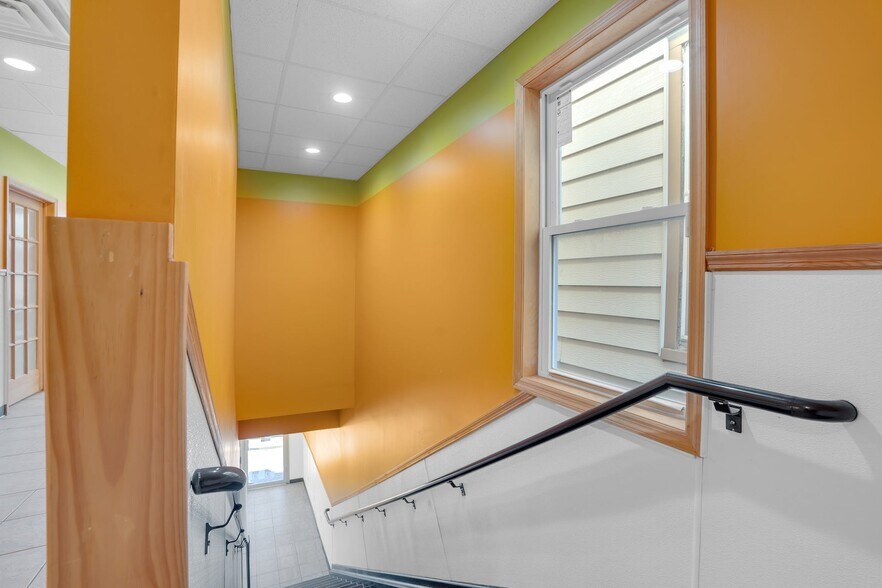 More Photos Of 5405 Bergenline Ave, West New York Storefront Retail Office For Lease