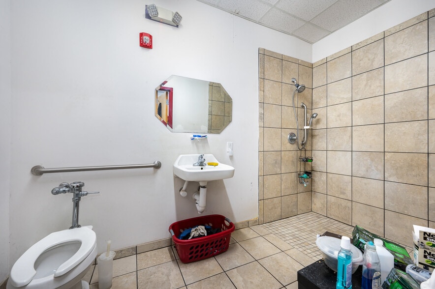 More Photos Of 10030 Callabridge Ct, Charlotte Freestanding For Sale