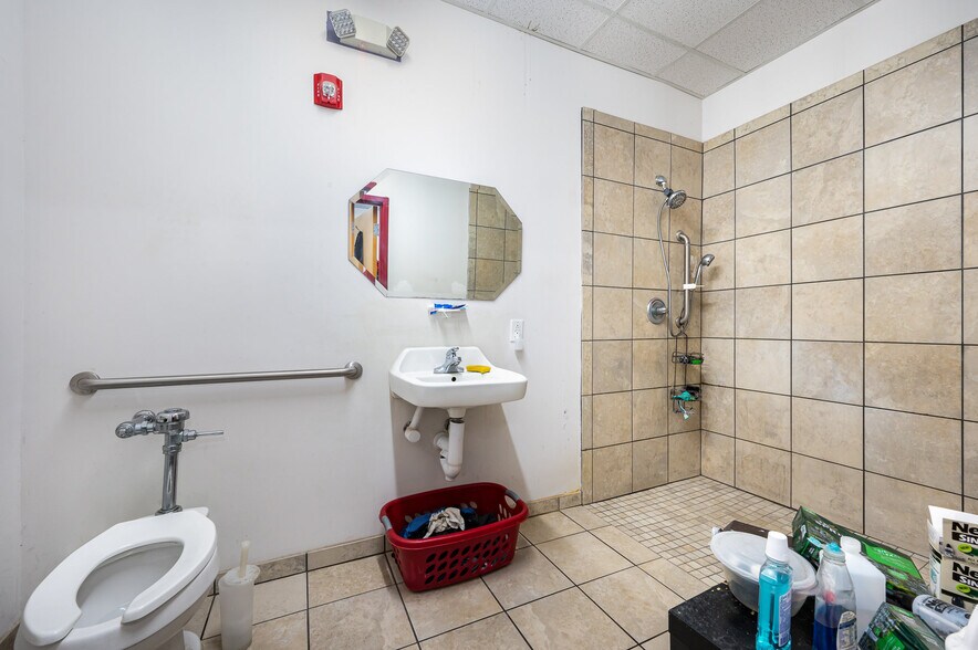 More Photos Of 10030 Callabridge Ct, Charlotte Freestanding For Sale