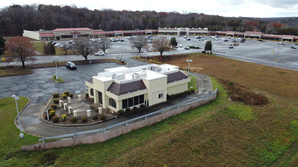 Primary Photo Of 2187 N Bridge St, Elkin General Retail For Sale