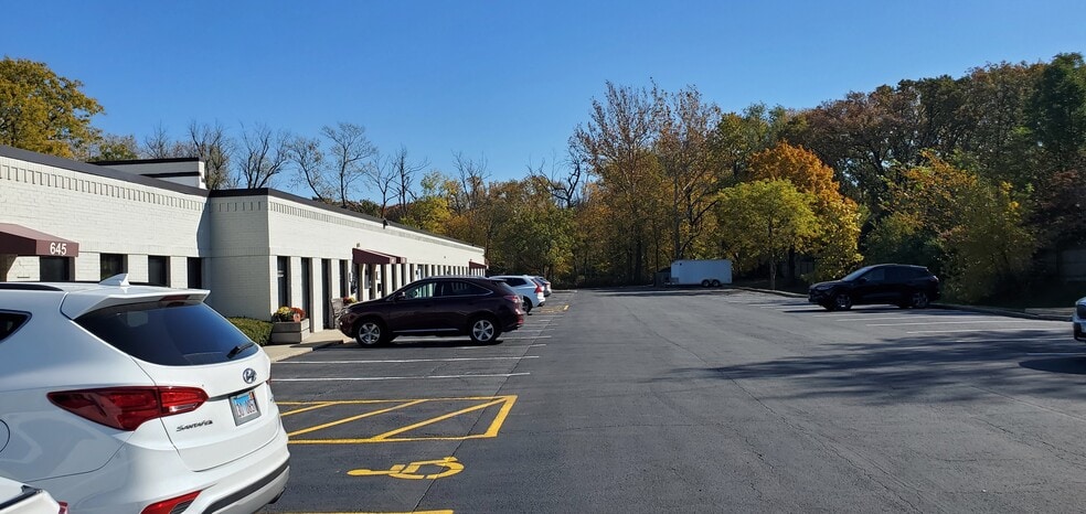 More Photos Of 710 E Ogden Ave, Naperville Office For Lease