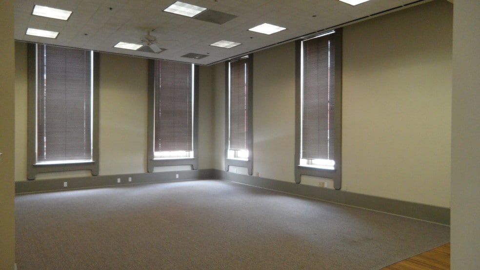 More Photos Of 306 22nd St, Galveston Office For Lease