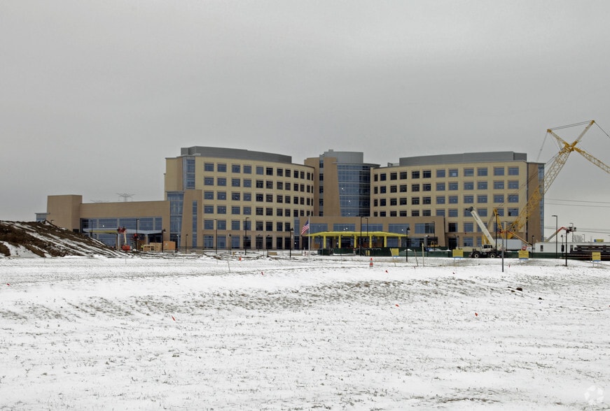 More Photos Of 1890 Silver Cross Blvd, New Lenox Office For Sale