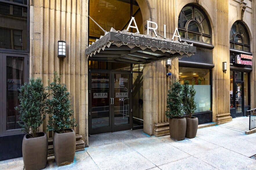 More Photos Of 1425 Locust St, Philadelphia Apartments For Lease