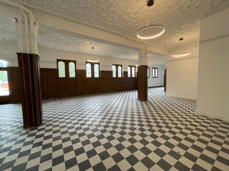 More Photos Of 415 DeBaliviere Ave, Saint Louis Apartments For Lease