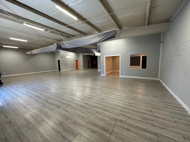 More Photos Of 1161 Sc-41 Hwy, Mount Pleasant Warehouse For Lease