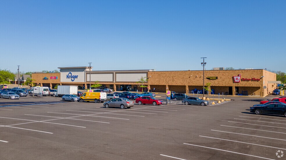Primary Photo Of 1212-1252 W Kemper Rd, Cincinnati General Retail For Lease