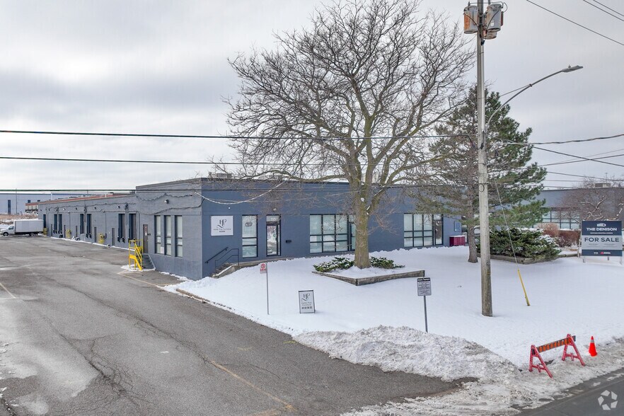 More Photos Of 171-193 Denison St, Markham Service For Sale