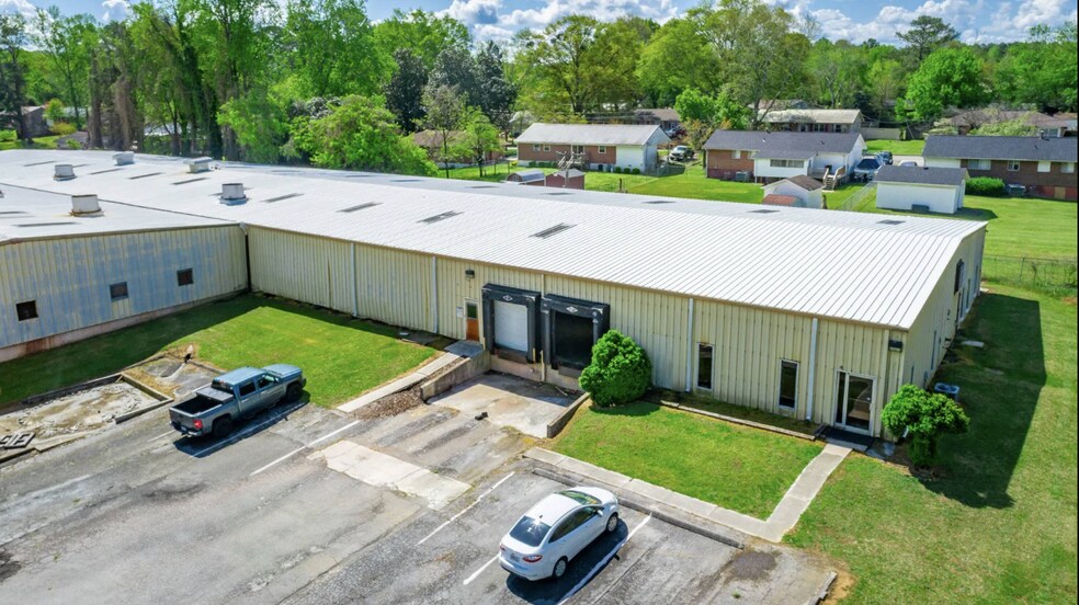 More Photos Of 1129 S Chattanooga St, LaFayette Warehouse For Sale