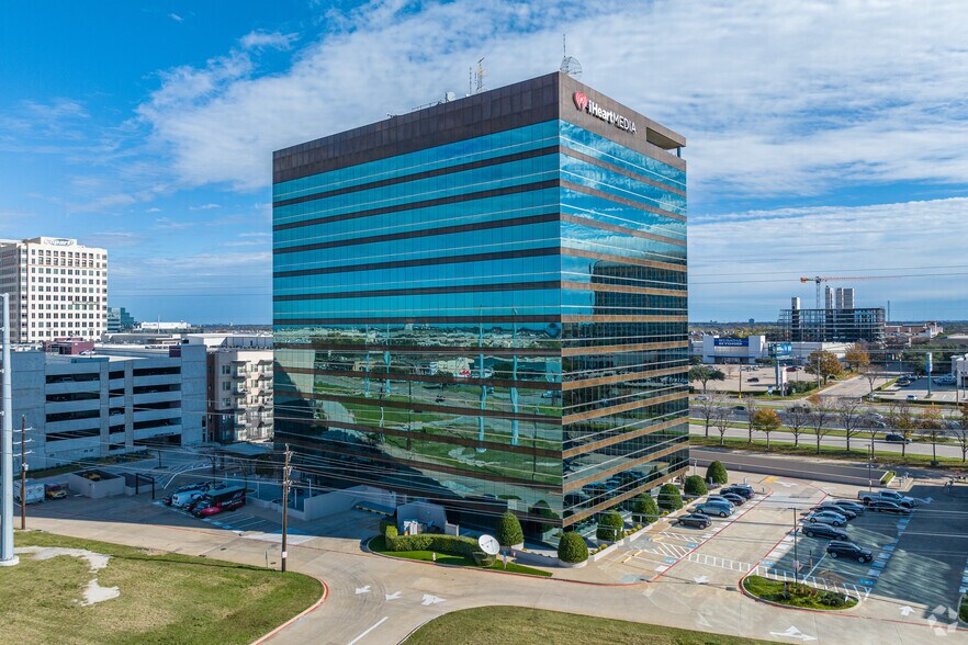 More Photos Of 14001 N Dallas Pky, Dallas Office For Lease