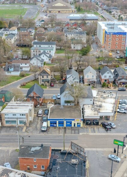 More Photos Of 471 Macdonnell St, Kingston Auto Repair For Sale