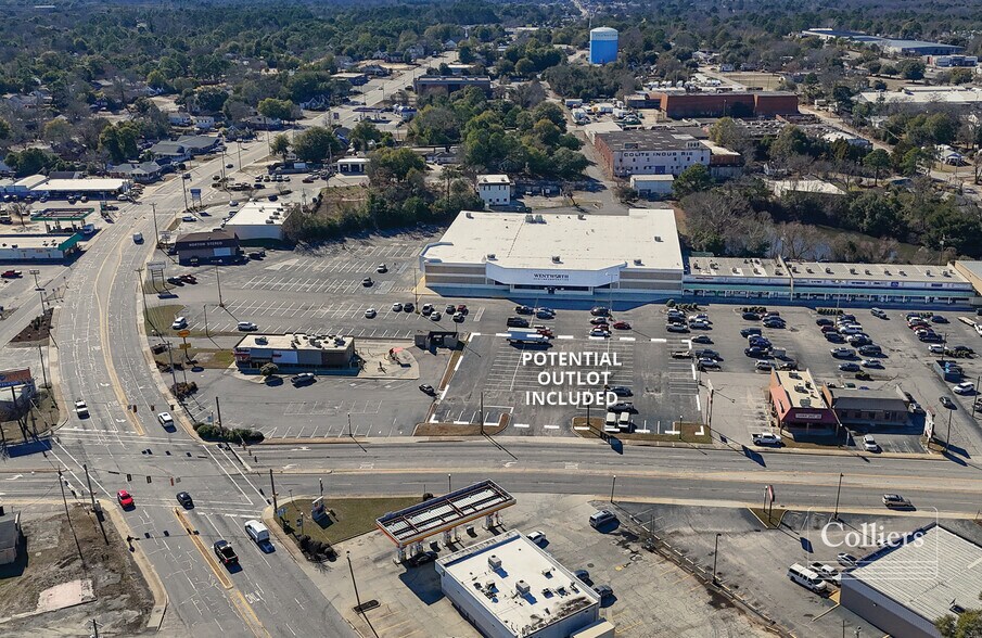 More Photos Of 101 N 12th St, West Columbia General Retail For Sale