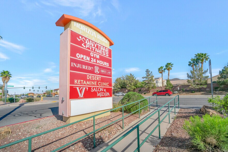 More Photos Of 1510 W Horizon Ridge Pky, Henderson Unknown For Lease