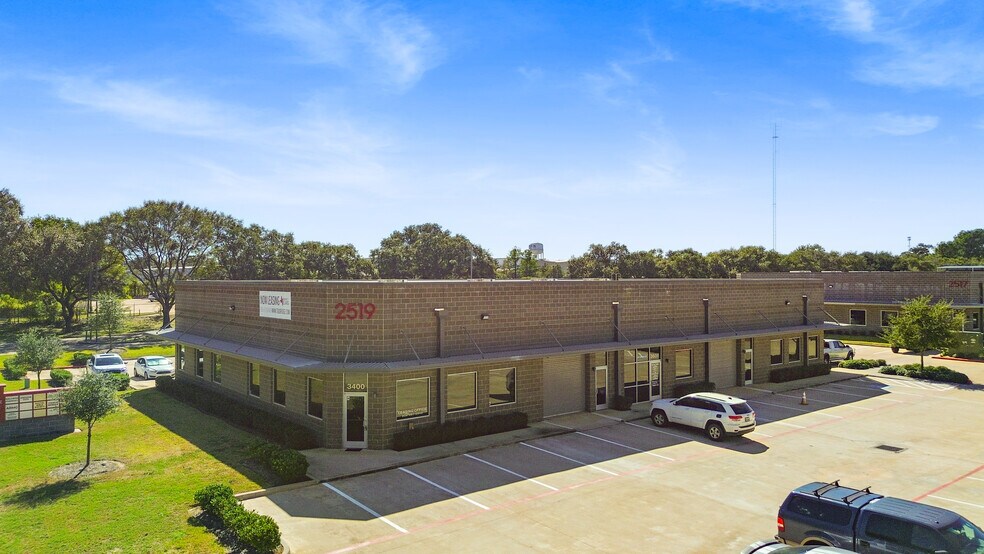 Primary Photo Of 2519 N Frazier Rd, Conroe Light Distribution For Sale