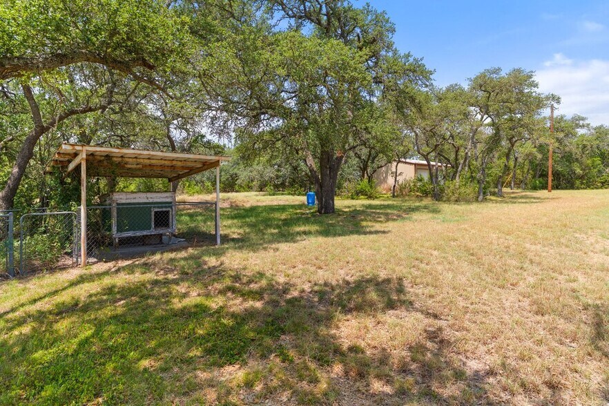 More Photos Of 1984 Grape Creek rd, Fredericksburg Specialty For Sale
