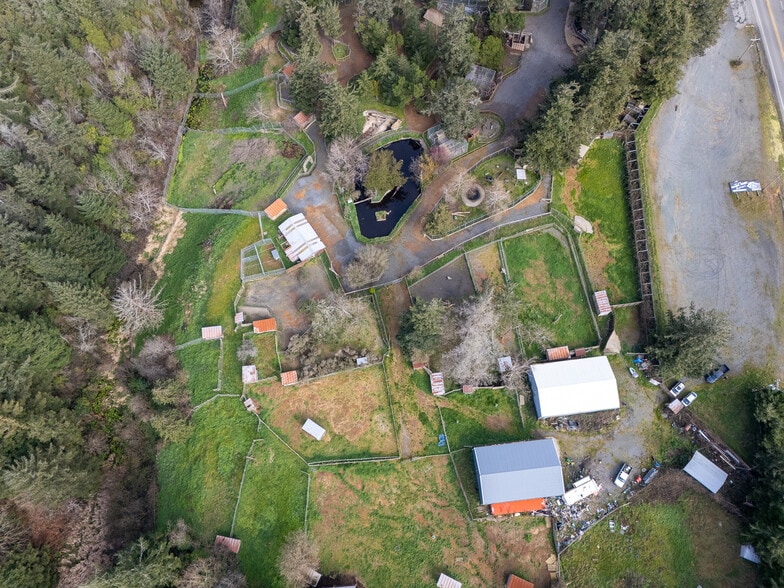 More Photos Of 46914 US-101, Bandon General Retail For Sale