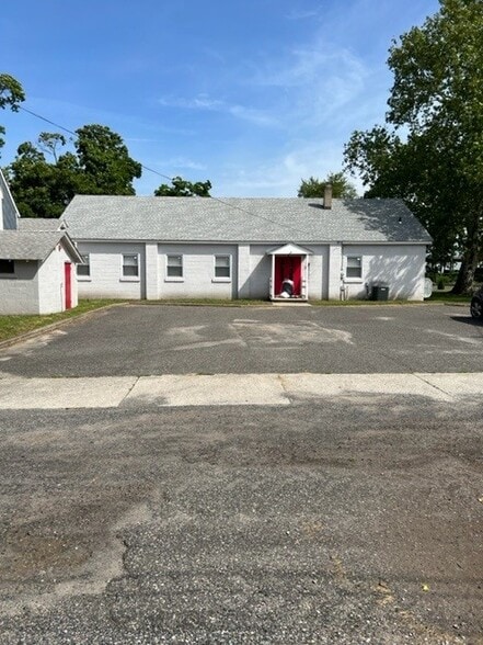 More Photos Of 911 N Commerce St St, Paulsboro Religious Facility For Sale