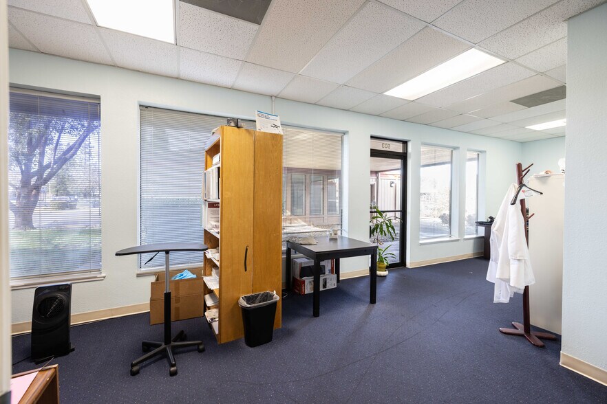 More Photos Of 729 Sunrise Ave, Roseville Medical For Lease