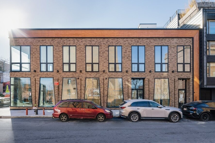 More Photos Of 276 Bedford Ave, Brooklyn Storefront For Lease