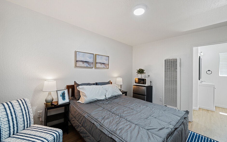 More Photos Of 3918 Pioneer Trl, South Lake Tahoe Hotel For Sale