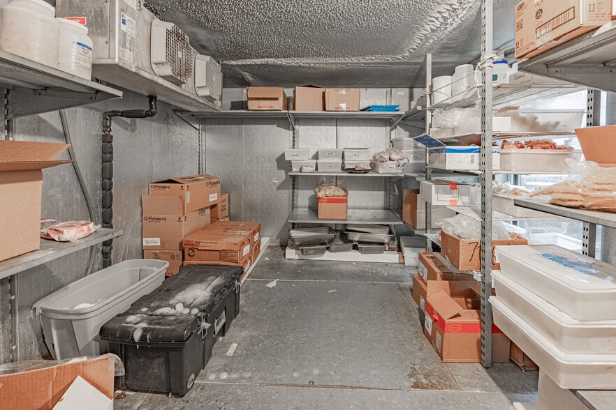 More Photos Of 2575 Academy St, Ransomville Restaurant For Sale