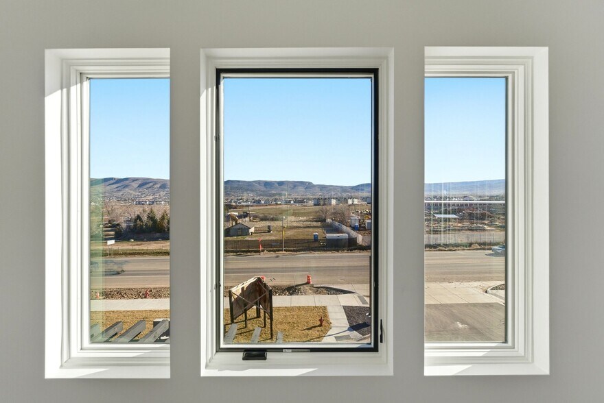 More Photos Of Phase One Unit #6, 1922 US-40 Hwy, Heber City Light Distribution For Lease