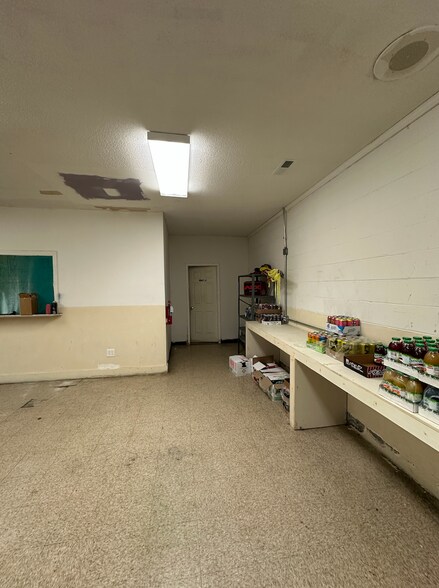 More Photos Of 1850 Pickrell Rd, Reidsville General Retail For Sale