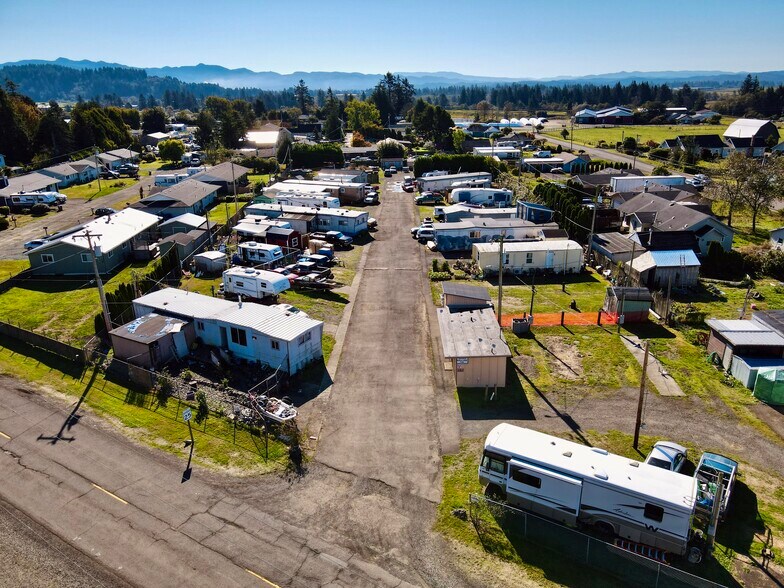 More Photos Of 7475 Alderbrook Rd, Tillamook Manufactured Housing Mobile Home Park For Sale