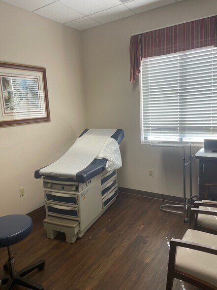 More Photos Of 3347 State Road 7, Wellington Medical For Sale