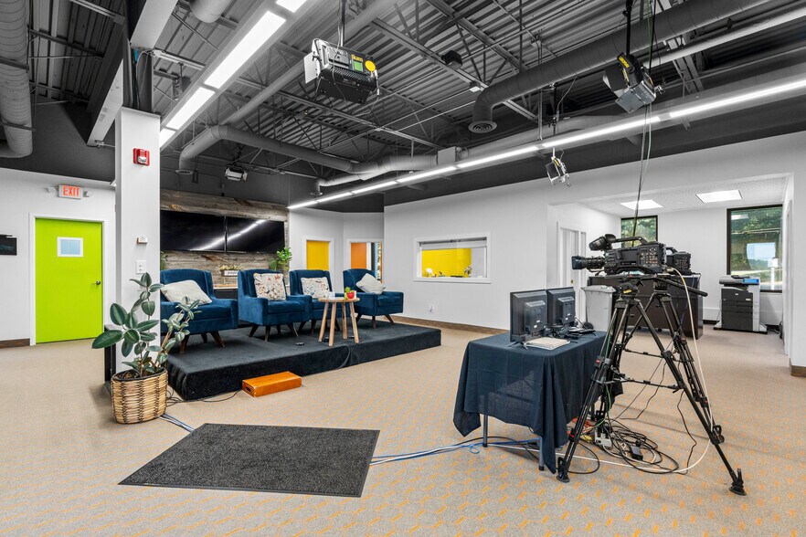 More Photos Of 1 Broadcast Way, Cadillac Medical For Sale