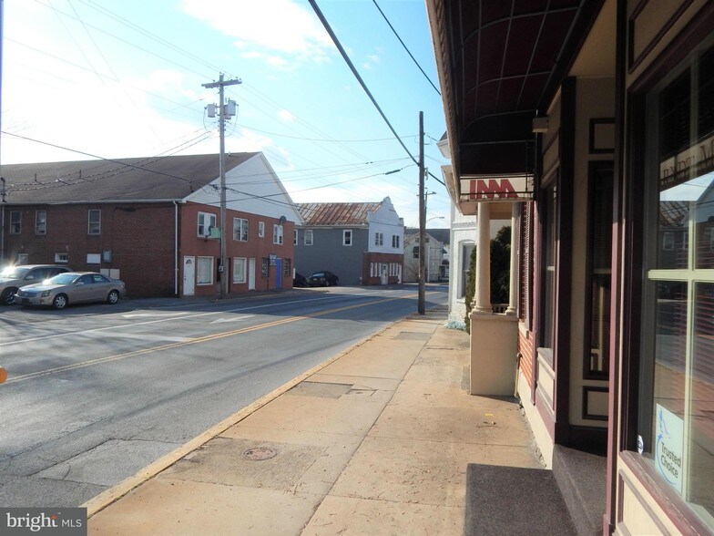 More Photos Of 824 N Queen St, Martinsburg Office For Sale