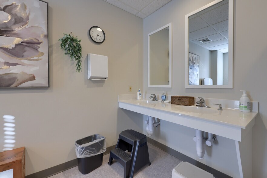 More Photos Of 121 Walnut Hill Rd, Millersville Religious Facility For Sale