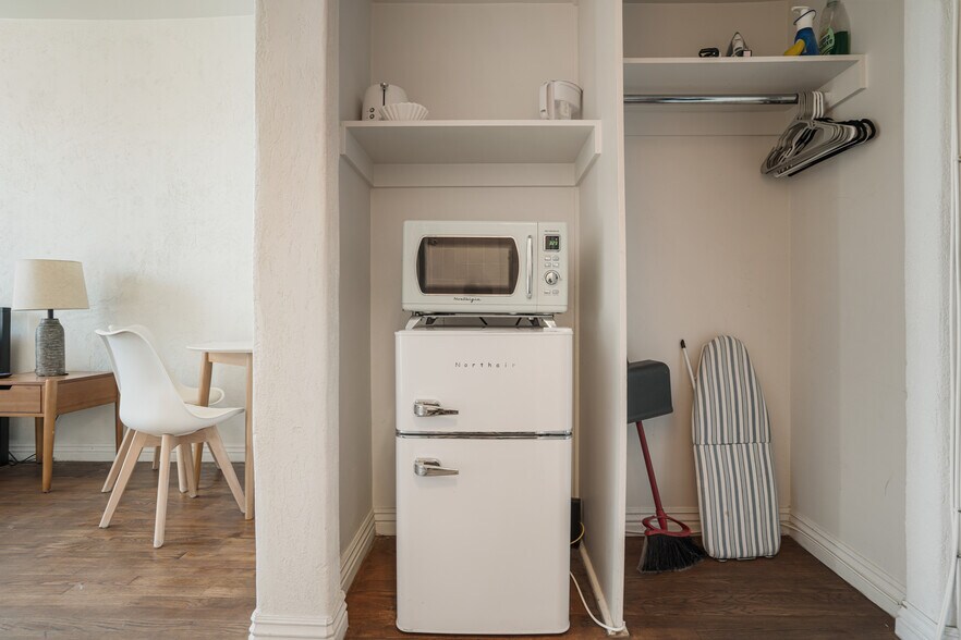 More Photos Of 2731 Beverly Blvd, Los Angeles Apartments For Sale