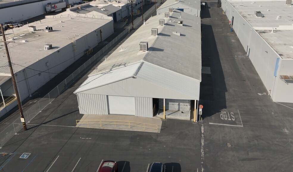 More Photos Of 11240 Sherman Way, Sun Valley Unknown For Lease