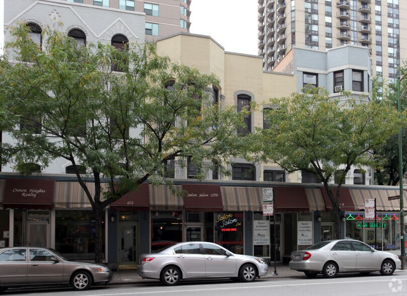 Primary Photo Of 674-676 N Dearborn St, Chicago Storefront Retail Residential For Lease