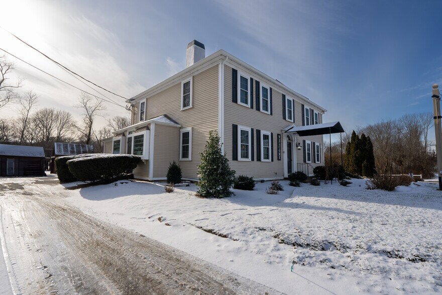 More Photos Of 4631 Falmouth Rd, Cotuit Restaurant For Sale