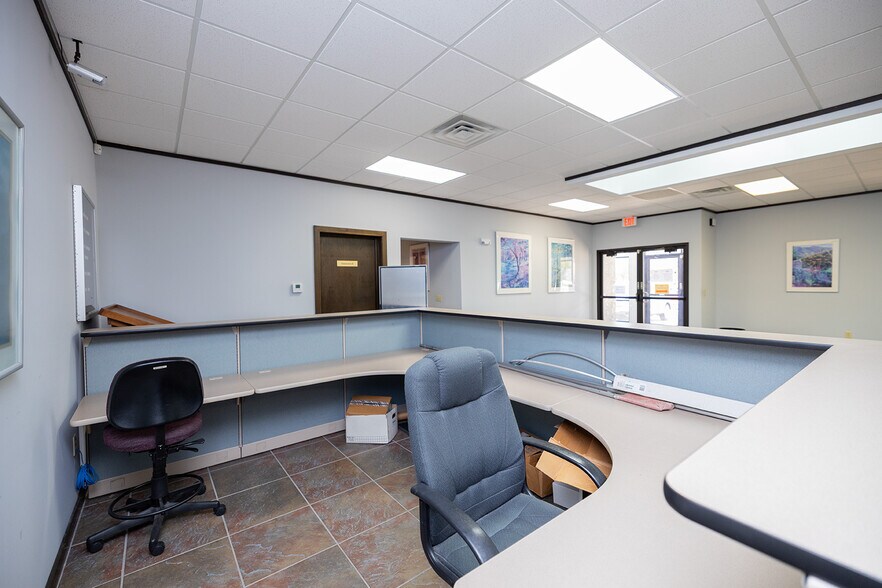 More Photos Of 1020 N Main St, Wichita Medical For Sale