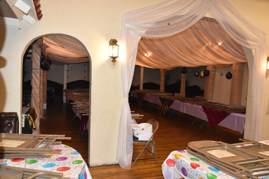 More Photos Of 120 E 25th St, Los Angeles Religious Facility For Lease