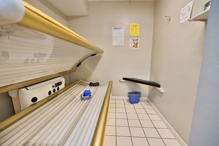 More Photos Of 1103 E Acton Ave, Wood River General Retail For Sale