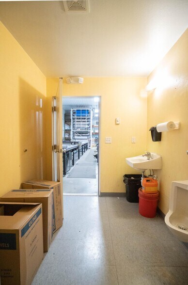 More Photos Of 305 Bach Ave, New York Mills Manufacturing For Sale