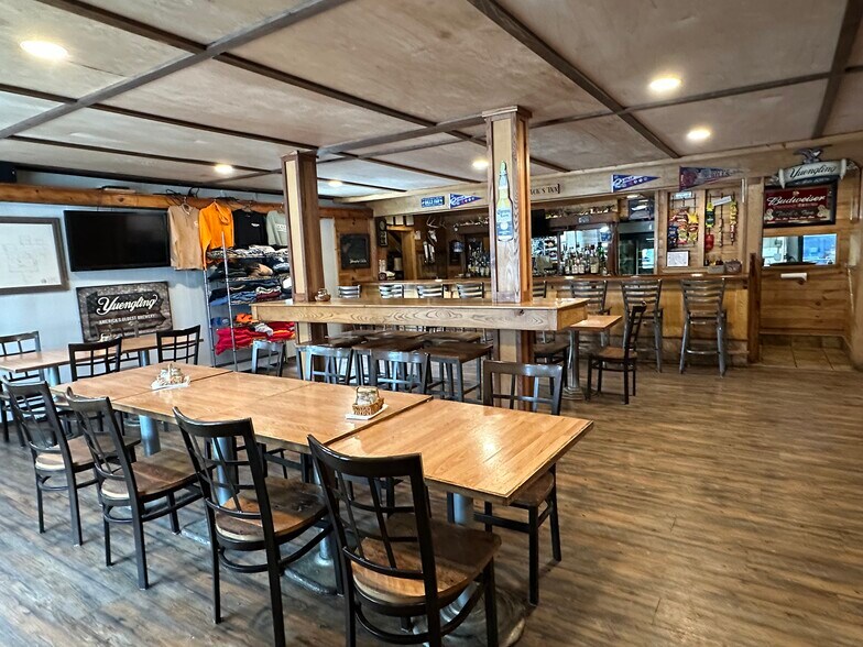 More Photos Of 7034 US-219 Hwy, Lewis Run Restaurant For Sale